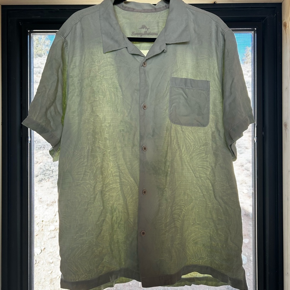 Tommy Bahama Pistachio Green Silk Button Down Shirt floral pattern